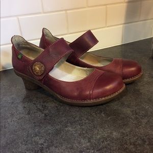El Naturalista Mary Jane shoes